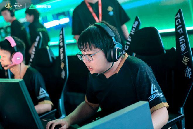 闡述了教練 闡述了教練