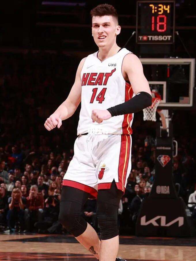 含的发展策 含的发展策